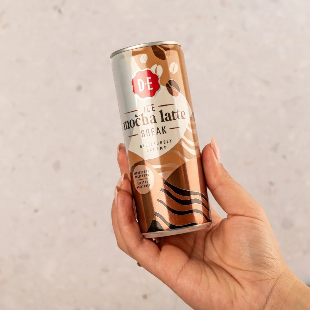 Douwe Egberts Iced Mocha Latte - 250ml RTD can - Image 2